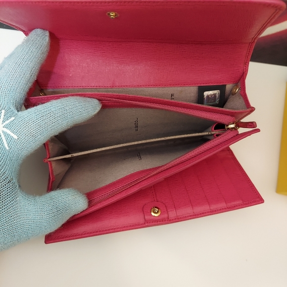 Authentic Fendi Zucca Trifold pink Interior wallet - Picture 10 of 12